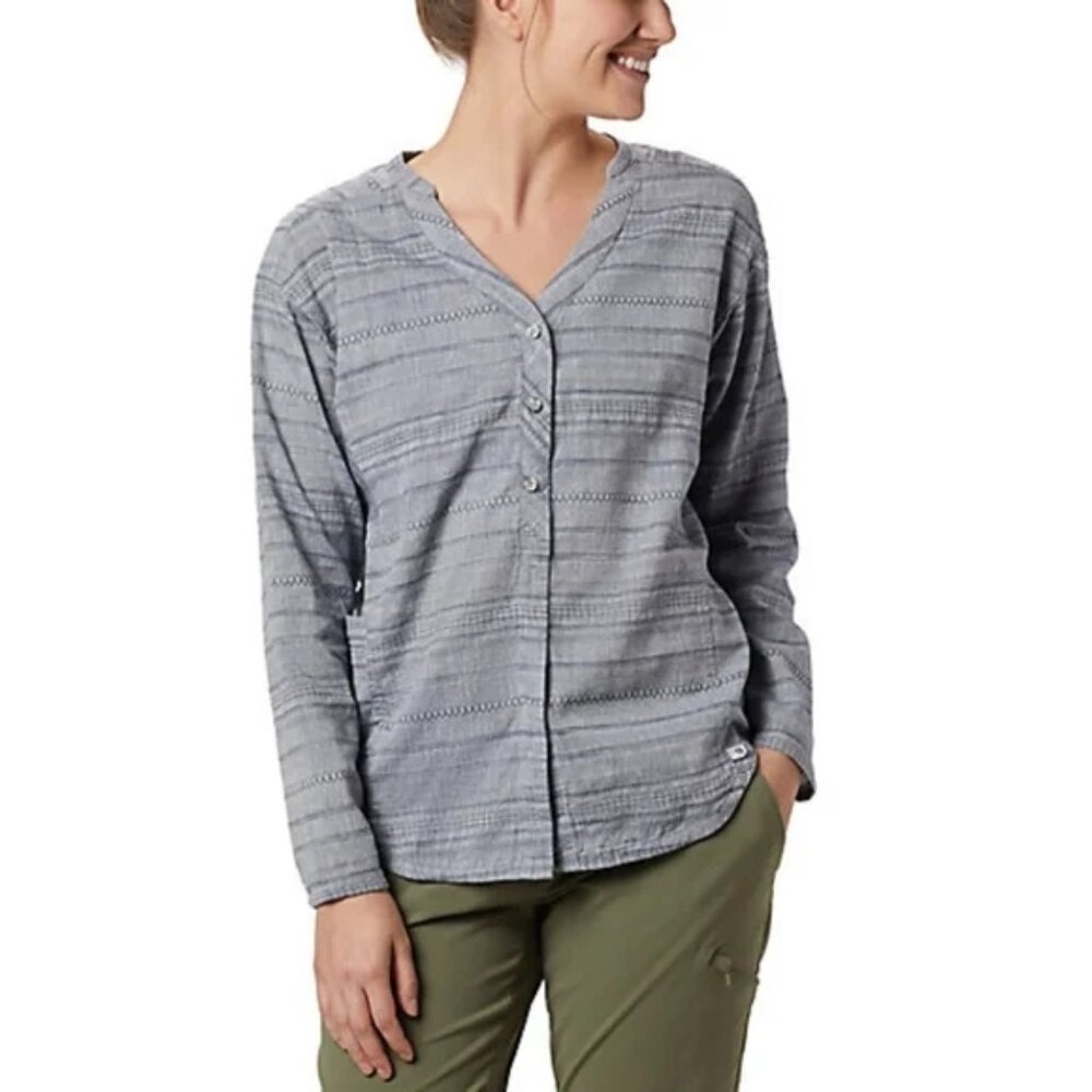 Mountain Hardwear Palisade chambray linen long sleeve vneck shirt blouse top